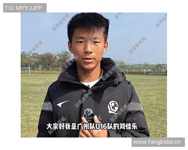 广州足球队技术变革引发热议探索新战术与球员培养模式的创新之路 广州足球队技术变革引发热议探索新战术与球员培养模式的创新之路