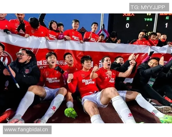 成都排球队速度之争引发热议球迷观点各异分析背后的战术与技术因素 成都排球队速度之争引发热议球迷观点各异分析背后的战术与技术因素